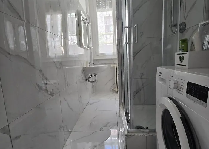 Apartment Rent In Bilocale Di 40 Mq Con Parcheggio Mailand